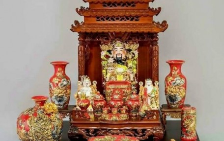 Kích Thước Ban Thờ Thần Tài Chuẩn Theo Phong Thủy Và Cách Chọn Đúng Cho Từng Không Gian