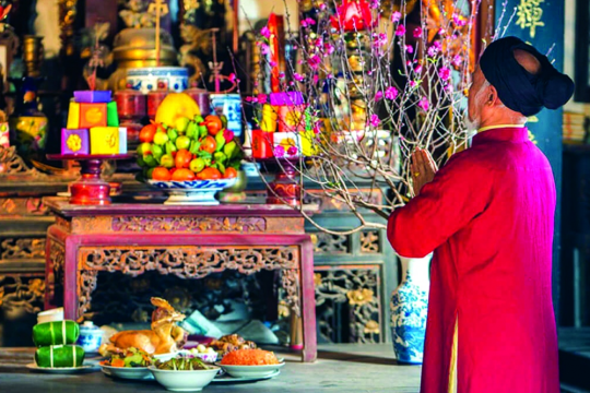Chư vị chân linh là gì? Định nghĩa, vai trò và ý nghĩa trong đời sống tâm linh