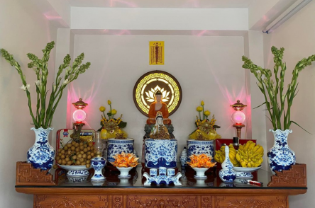 Bàn Thờ Phật Đẹp Nhất Không Chỉ Nằm Ở Kiểu Dáng Mà Còn Ở Sự Hài Hòa Với Không Gian