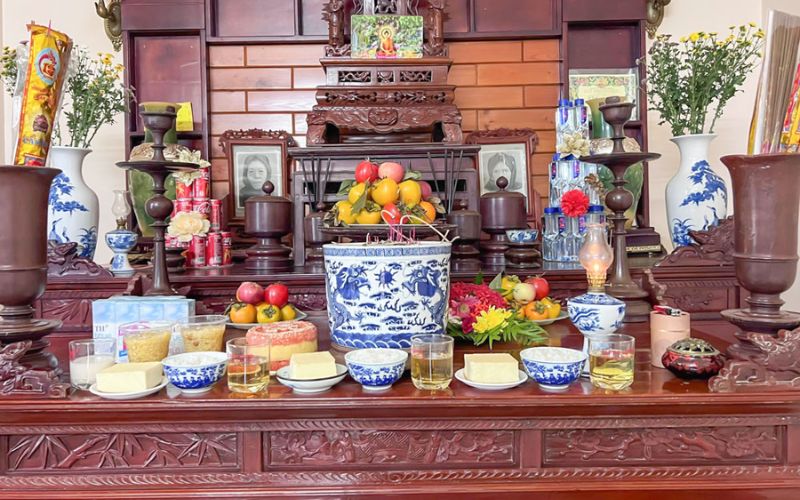 cách sắp xếp bàn thờ gia tiên
