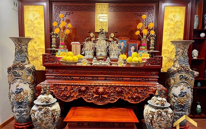 Đèn bàn thờ Gia Tiên