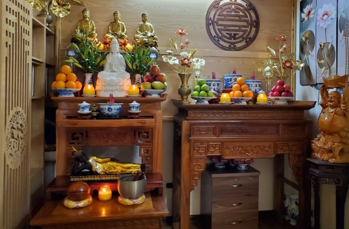 bàn thờ Phật
