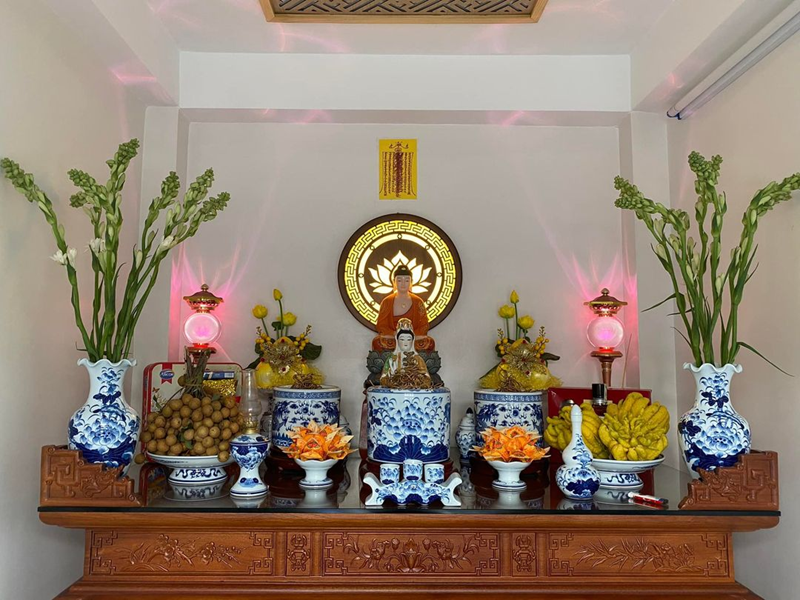 đèn bàn thờ có ý nghĩa gì